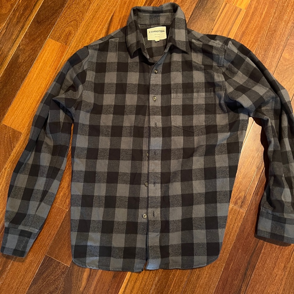 Bearbottom Clothing Men’s Flannel Shirt, size Medium in Black/Grey Check pattern